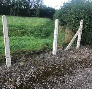 corner and stay posts